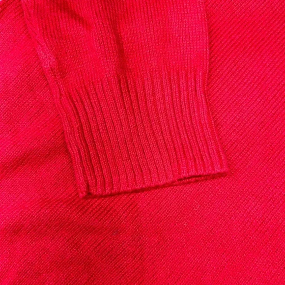 Red cross neck sweater top - Picture 5 of 5